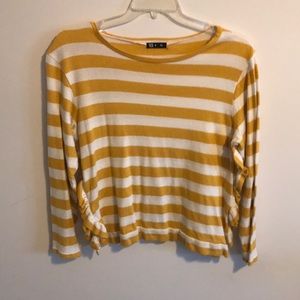 Longs sleeve knit sweater